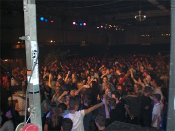 super_party_07_10_nov_07.jpg
