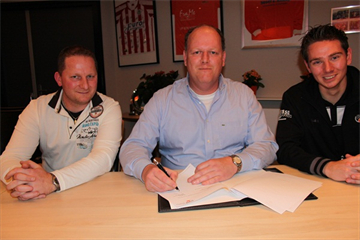 Ondertekening4Renesse.JPG