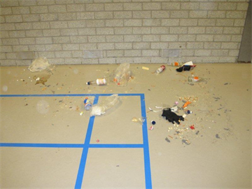 20120224vervuilingsporthal.jpg