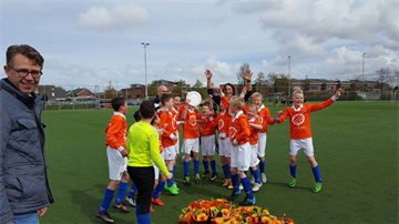 E1-kampioen-hoofdklasse-2016.jpg