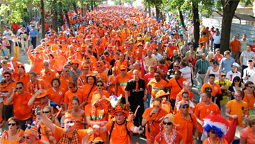 De_Oranjemars_voorafgaand_aan_Nederland-Denemarken.jpg