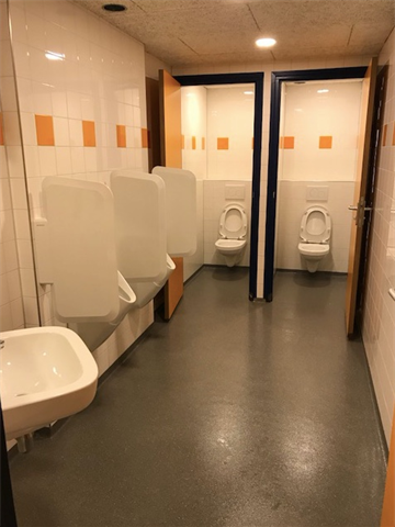 Kleedkamers renovatie 2.jpeg